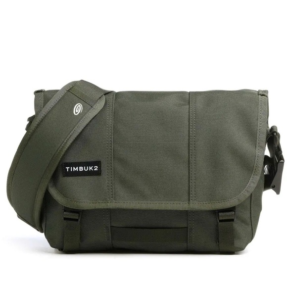 Timbuk2 Heritage Classic Messenger Bag in Olive Green Messenger Bags